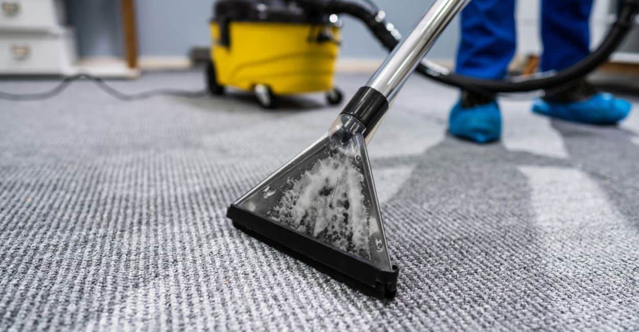 how to dry wet carpet quickly