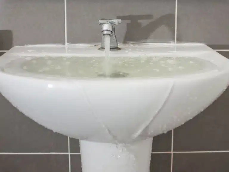 Water Overflow Flooding Bath